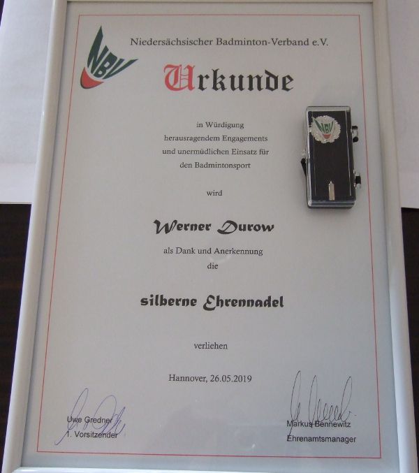 silberne NBV Ehrennadel 20190526-urkunden-nbv-nadel