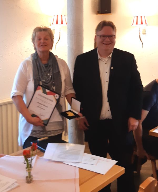 20230512 ehrung regina wendt