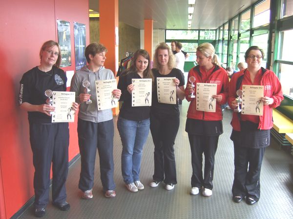 Die Siegerehrung der Damendoppel Die Siegerehrung der Damendoppel